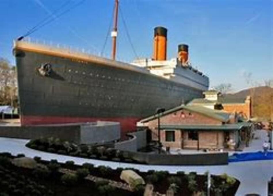 1 Mi To Dollywood Mins To All Attractions & Gsmnp Севьервилл Экстерьер фото